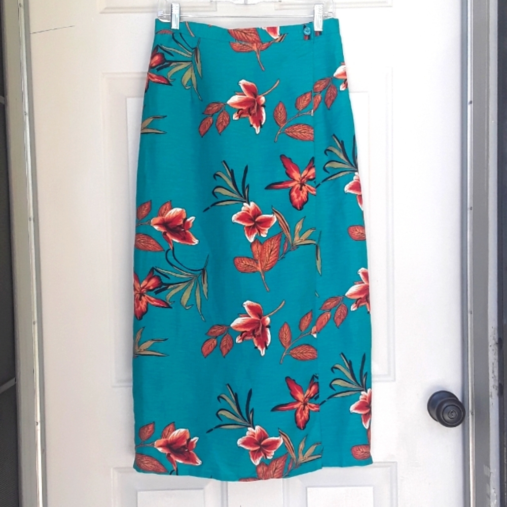 Wrap Straight Floral Skirt.